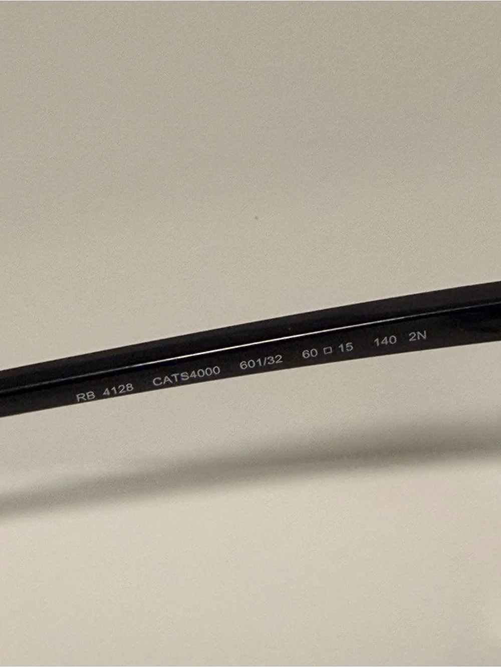 Ray-Ban RB4128 Cats 4000 Sunglasses Black 601/32 Made in Italy Authentic